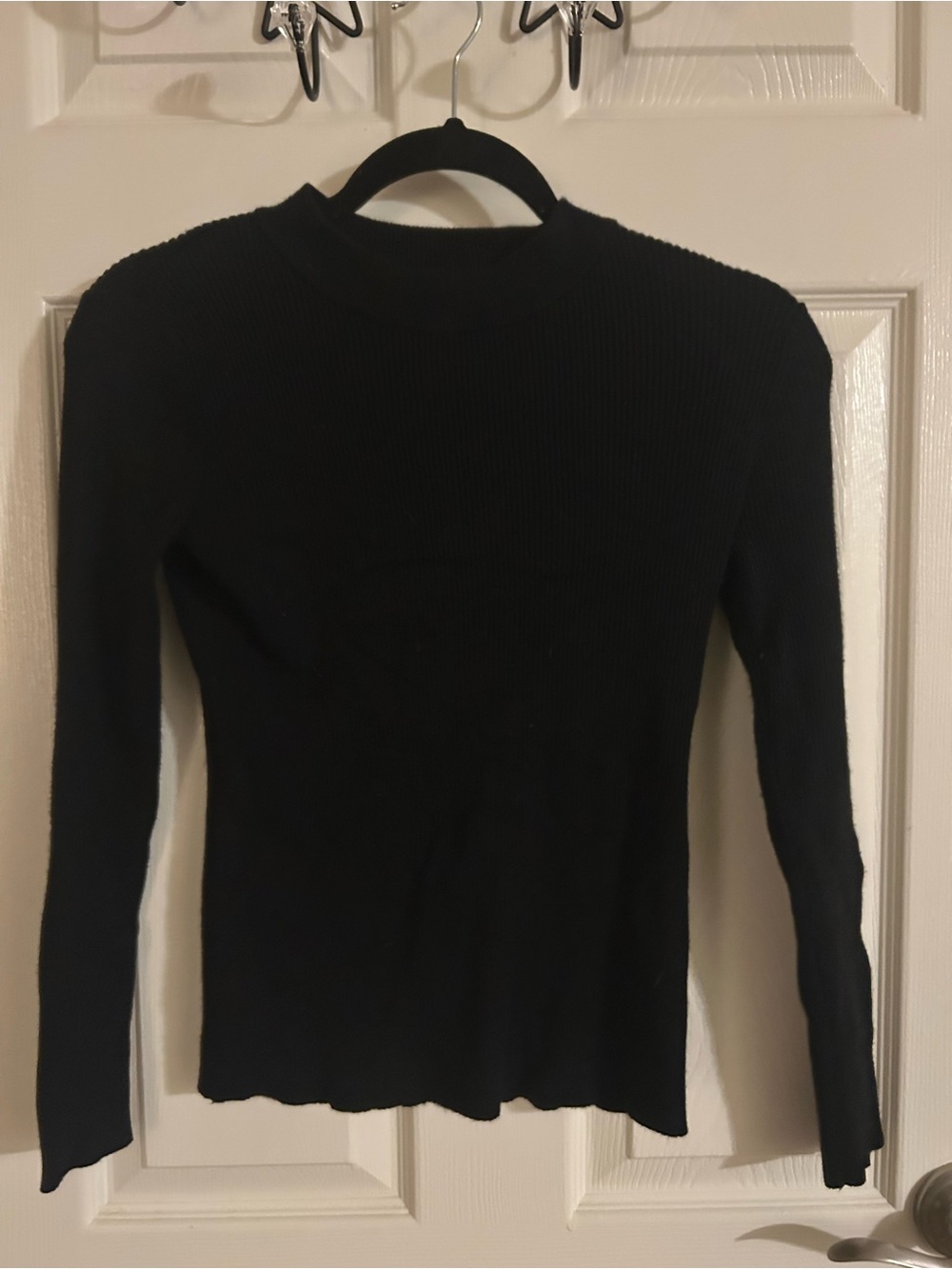 Cielo Black Ribbed Mock Neck Top